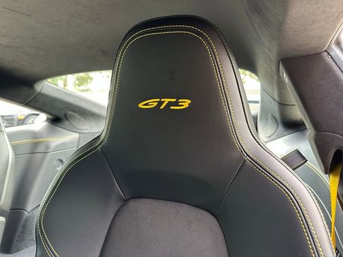 Used 2023 Porsche 911 GT3 image 22