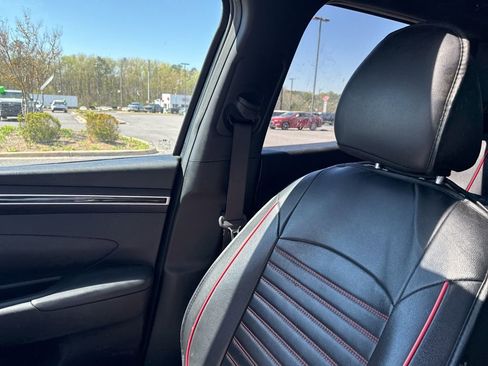 Used 2023 Hyundai Santa Cruz Night image 9