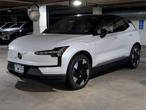 New 2025 Volvo EX30 Ultra w/ Protection Package Premier image 7