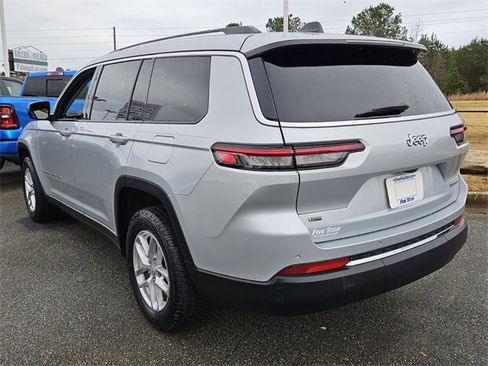 Used 2021 Jeep Grand Cherokee L Laredo w/ Luxury Tech Group I image 12