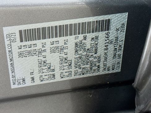 Used 2023 Nissan Rogue S image 40