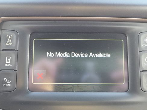 Used 2016 Jeep Grand Cherokee Laredo w/ Quick Order Package 23E image 3