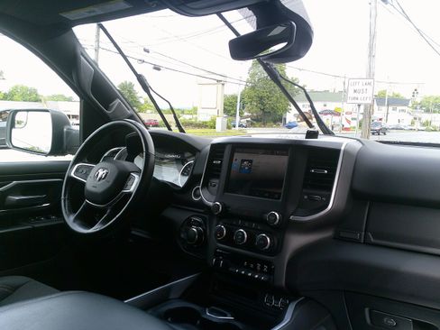 Used 2022 RAM 1500 Big Horn AWD/4WD image 21