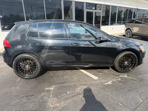 Used 2015 Volkswagen Golf S FWD image 4