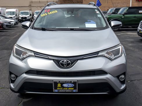 Used 2018 Toyota RAV4 XLE AWD/4WD image 4