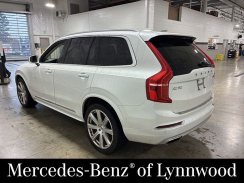 Used 2019 Volvo XC90 T6 Inscription w/ Luxury Package image 3