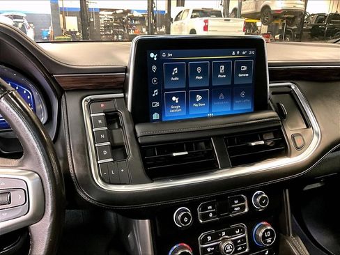 Used 2022 Chevrolet Tahoe LT w/ Luxury Package AWD/4WD image 19