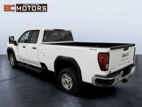 Used 2022 GMC Sierra 2500 Pro w/ Convenience Package AWD/4WD image 4