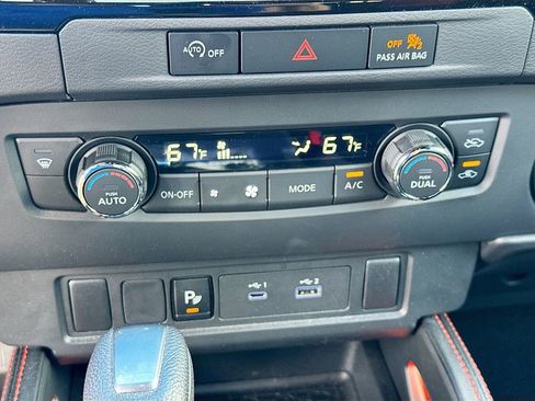 Used 2024 Nissan Frontier PRO-4X w/ Technology Package image 16