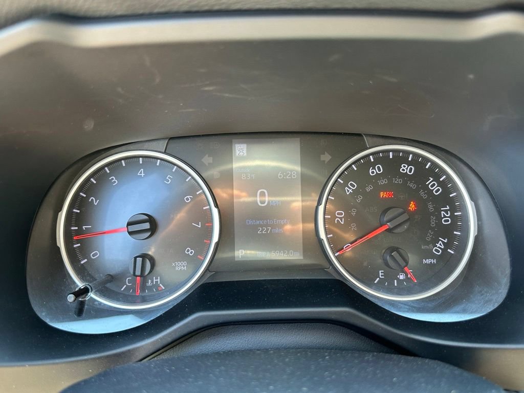 Used 2021 Toyota RAV4 LE FWD image 19
