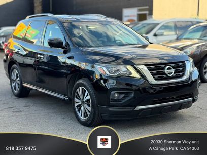 Used 2017 Nissan Pathfinder SL