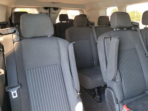 Used 2016 Ford Transit 350 XLT RWD image 3