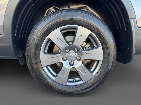 Used 2020 Honda Ridgeline RTL-E image 11
