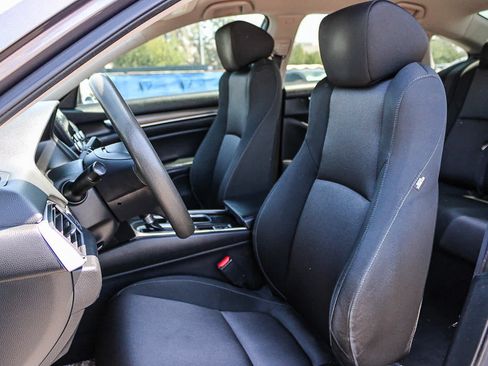 Used 2018 Honda Accord LX image 17