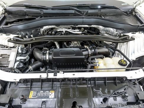 Used 2020 Ford Explorer Platinum w/ Premium Technology Package image 39