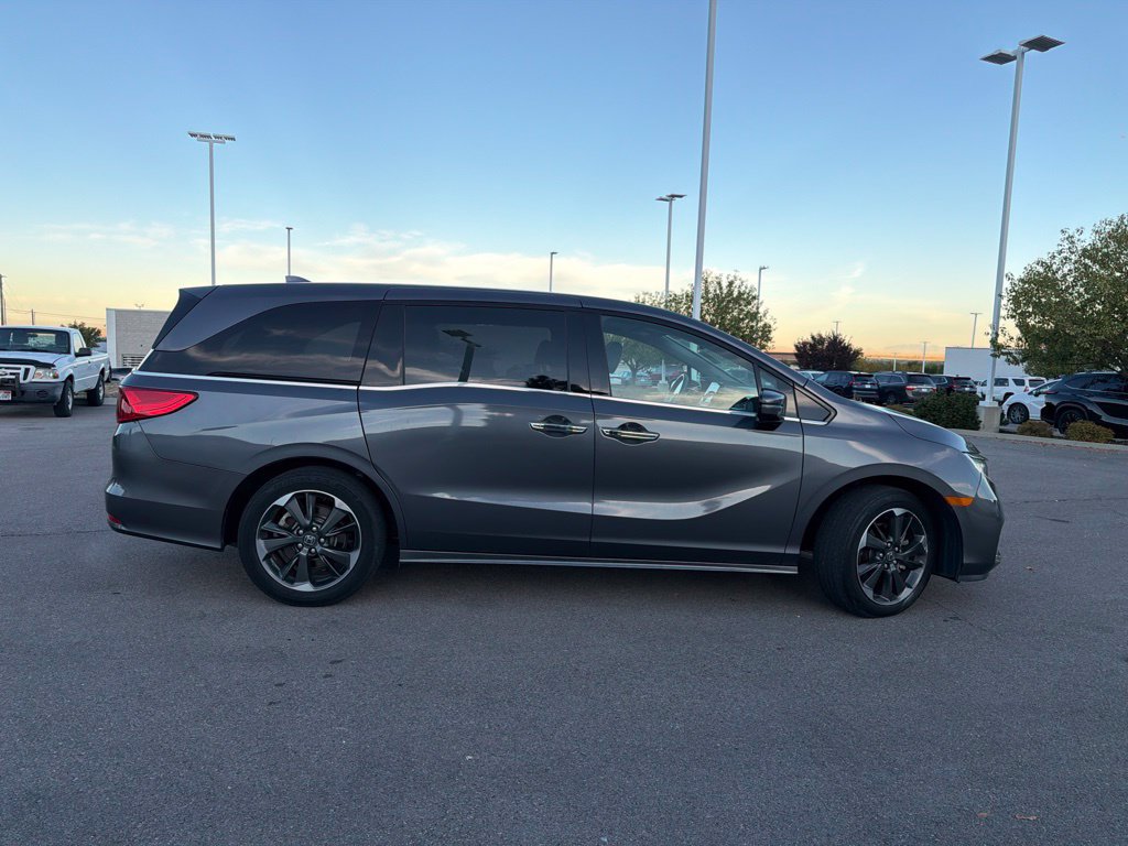 Used 2024 Honda Odyssey Elite image 4