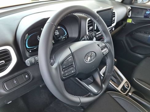 New 2026 Hyundai Venue SEL FWD image 17