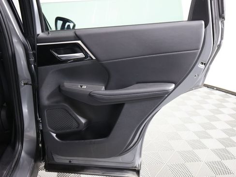 Used 2022 Mitsubishi Outlander SE AWD/4WD image 22