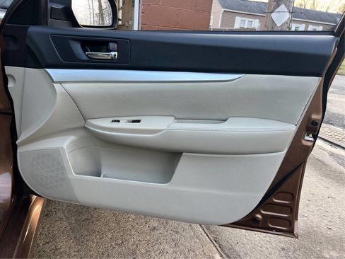 Used 2012 Subaru Legacy 2.5i Premium image 18