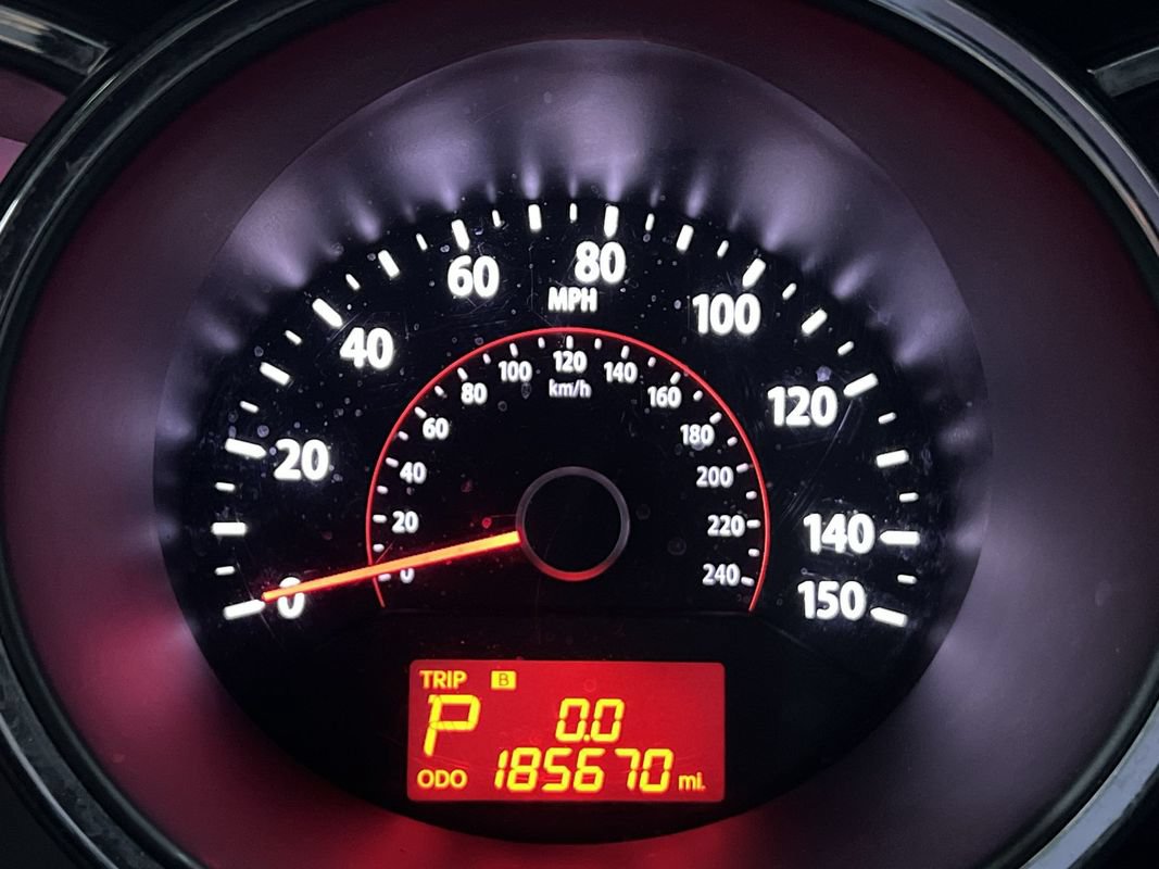 Used 2012 Kia Sorento LX w/ Convenience Pkg FWD image 18