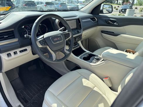 Used 2023 GMC Acadia Denali AWD/4WD image 7