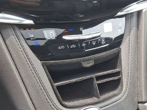 Used 2023 Cadillac XT6 Premium Luxury w/ Platinum Package image 21