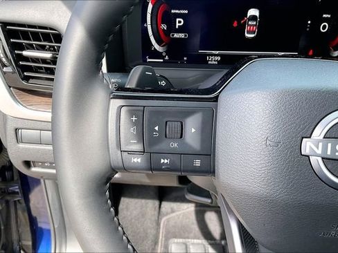 Certified 2025 Nissan Rogue Platinum w/ Platinum Premium Package AWD/4WD image 16