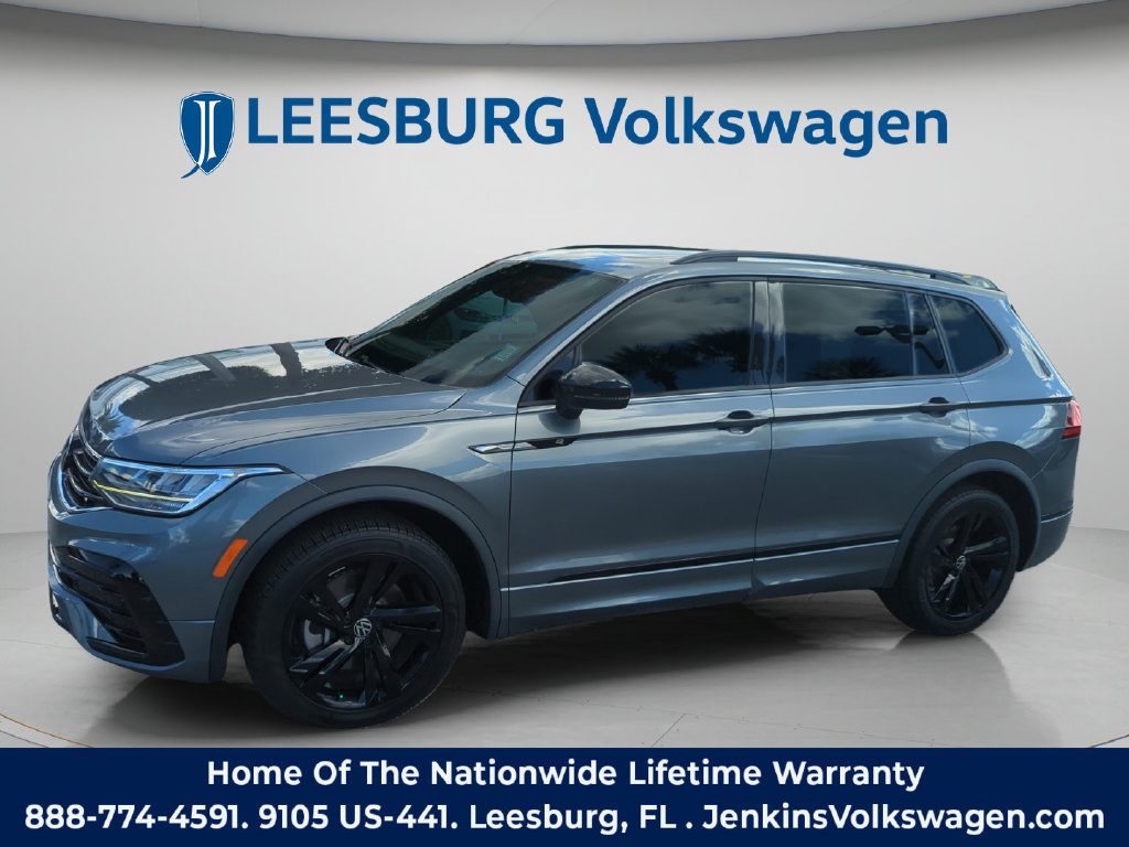 Used 2023 Volkswagen Tiguan SE R-Line FWD image 13