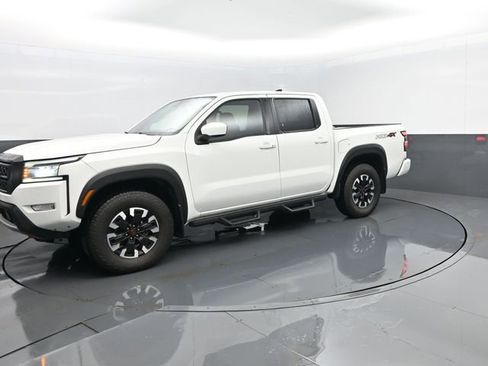 Used 2024 Nissan Frontier PRO-4X w/ Off-Road Protection Package AWD/4WD image 2