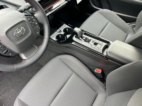 New 2026 Toyota Prius Plug-In Hybrid image 8