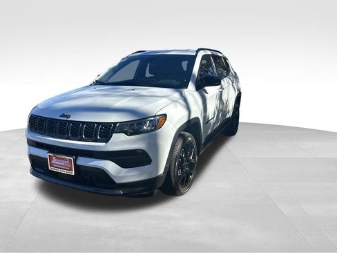 New 2026 Jeep Compass Latitude w/ Quick Order Package 29K AWD/4WD image 2