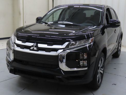 New 2025 Mitsubishi Outlander Sport SE image 7