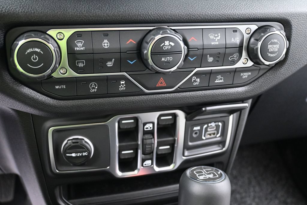 New 2026 Jeep Gladiator Sport AWD/4WD image 11