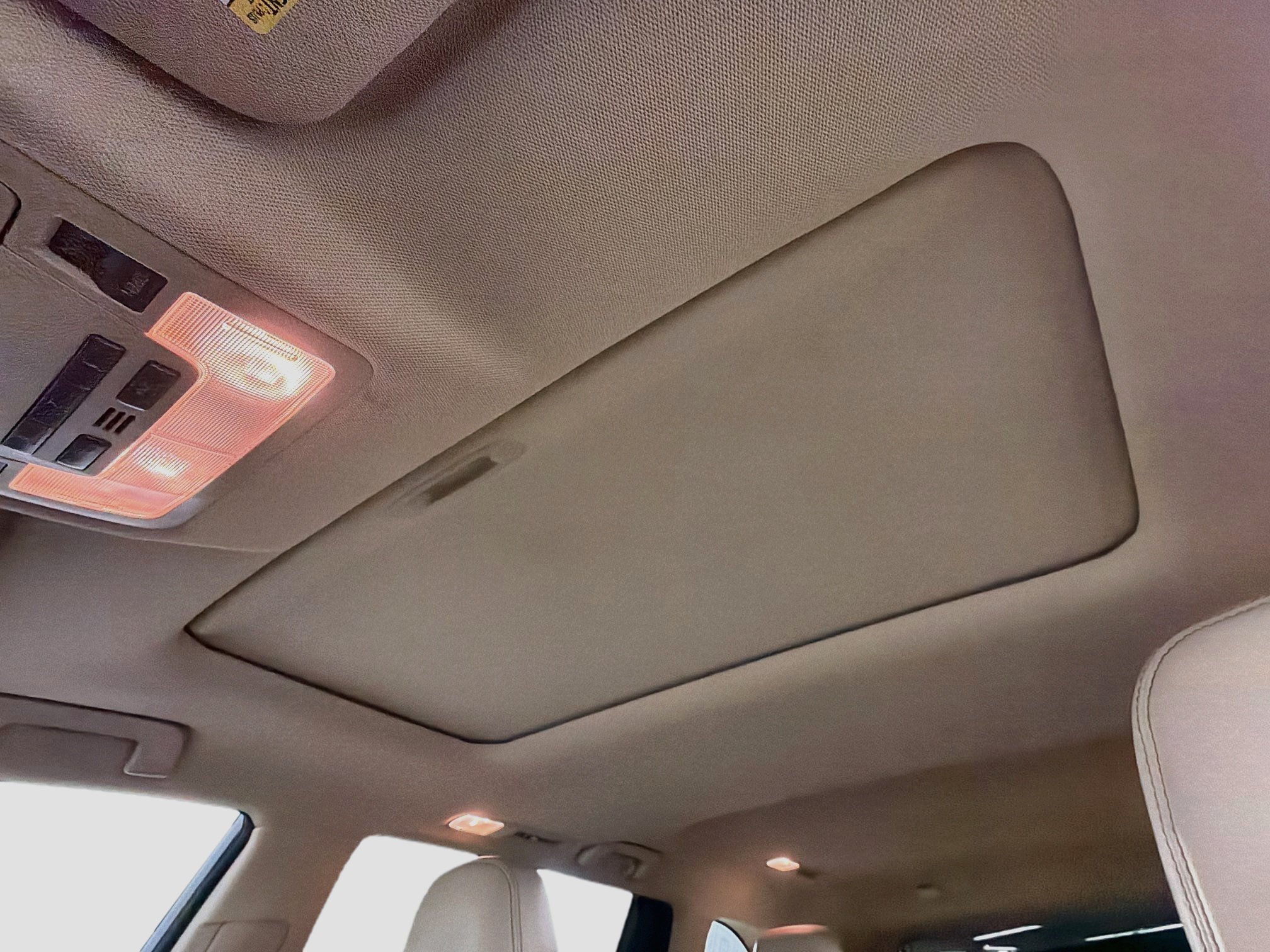 Used 2017 Toyota Highlander Limited w/ Carpet Mat Package AWD/4WD image 26