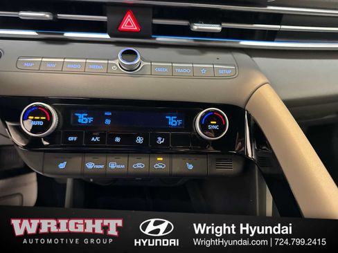 Used 2025 Hyundai Elantra SEL FWD image 28