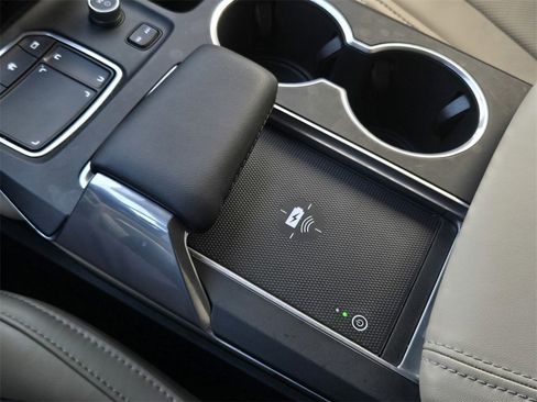 Used 2023 Acura MDX SH-AWD w/ Technology Package image 24