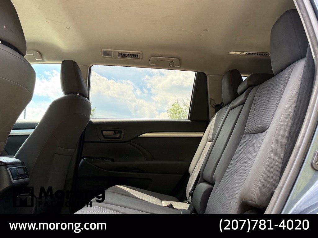 Used 2018 Toyota Highlander LE AWD/4WD image 22