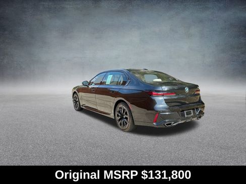 Used 2024 BMW 760i xDrive w/ Executive Package image 7