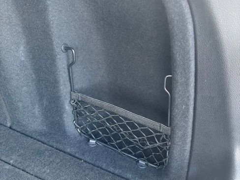 Used 2018 Porsche Macan Sport Edition image 11