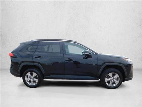 Used 2025 Toyota RAV4 XLE AWD/4WD image 7