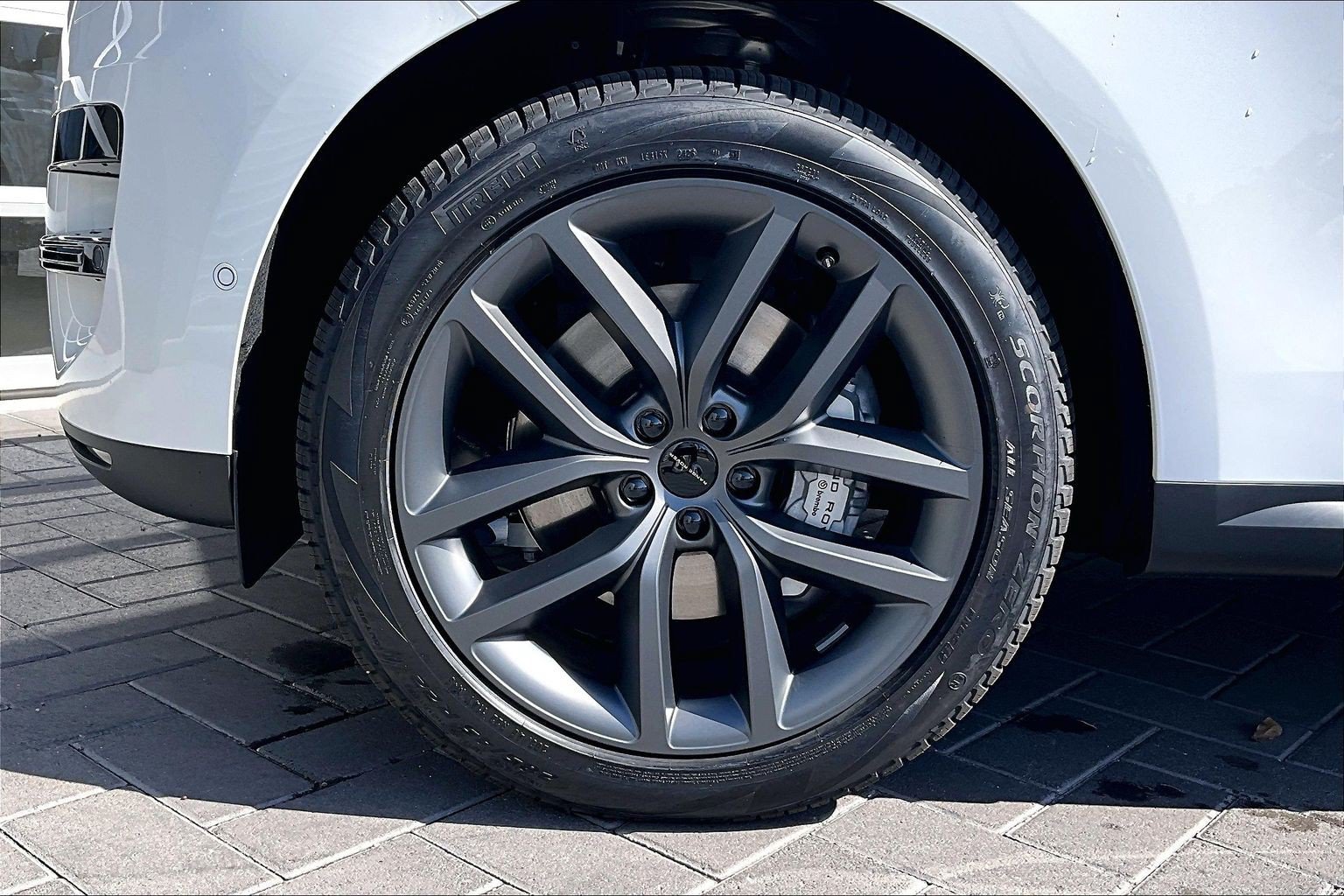 New 2027 Land Rover Range Rover Sport SE AWD/4WD image 12