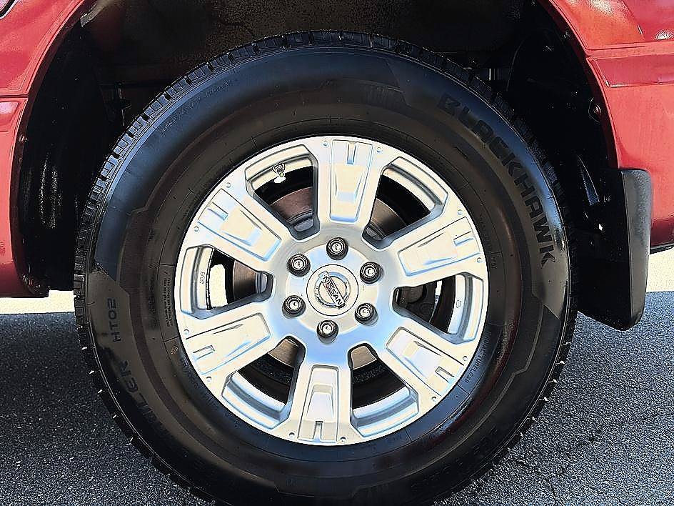 Used 2017 Nissan Titan SV RWD image 10
