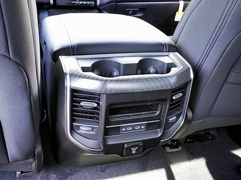 New 2026 RAM 1500 Big Horn AWD/4WD image 23
