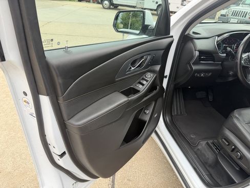 Used 2019 Chevrolet Traverse Premier w/ LPO, Floor Liner Package AWD/4WD image 10