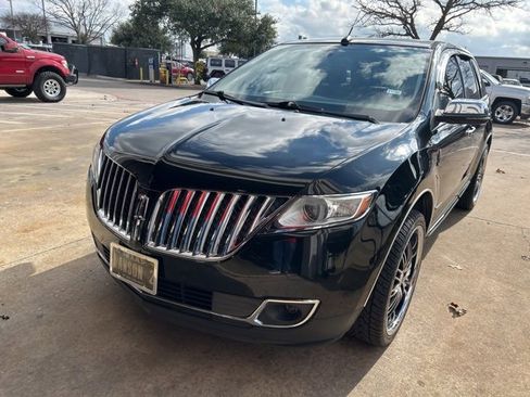 Used 2013 Lincoln MKX FWD image 1