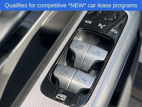 Used 2025 Mercedes-Benz GLC 300 image 20