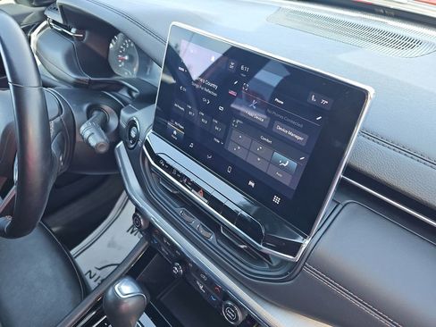 Used 2022 Jeep Compass Limited image 20