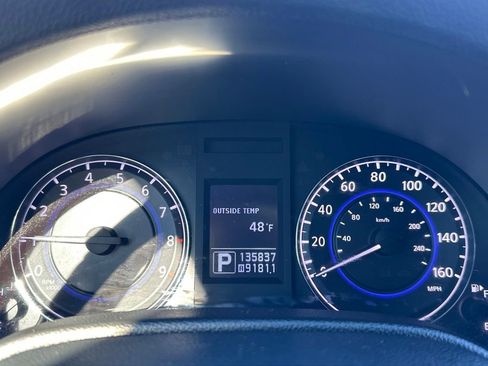 Used 2013 INFINITI G37 x w/ Premium Pkg image 23