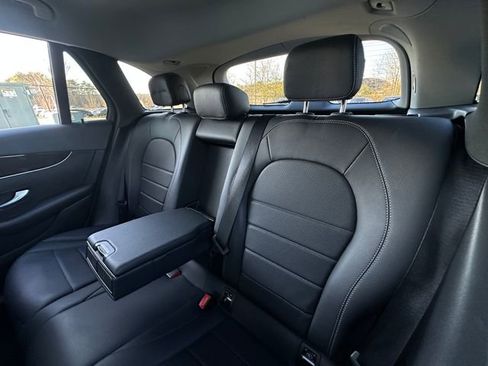Used 2019 Mercedes-Benz GLC 300 image 25