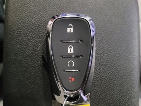 Used 2022 Chevrolet TrailBlazer LT AWD/4WD image 32